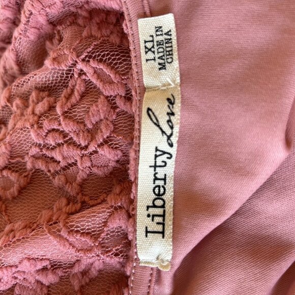 Liberty Love Lace sinched waist blouse, V- Neck, Blush pink, fully lined, - Picture 7 of 8